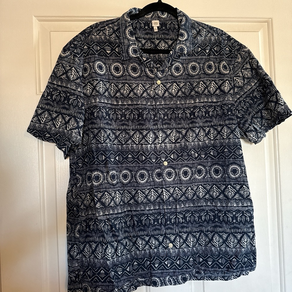 True Craft Men's Blue and White Geometric Shirt
